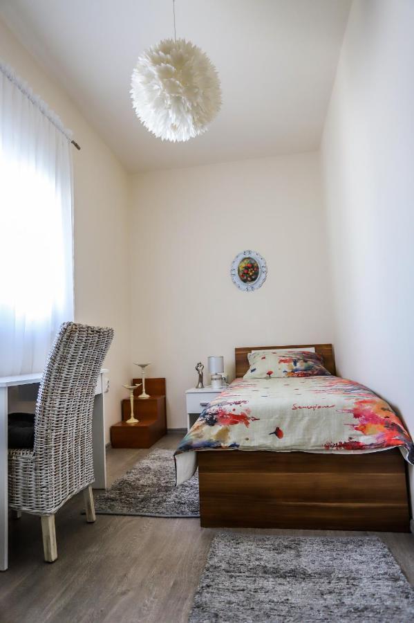 Apartman Veronika Ðakovo Exteriör bild